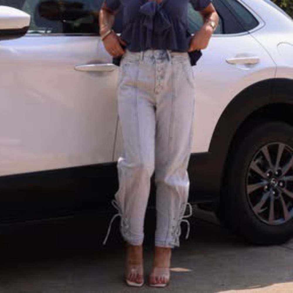 Stylish Light Blue Women's Jeans